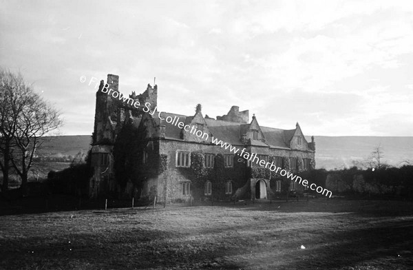 CARRICK CASTLE NORTH FRONT EVENING TIME